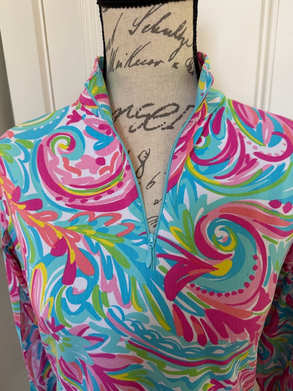 EUC IBKUL Aubrey Candy Pink Long Sleeve Top. Women's Size: M. - Picture 4 of 13